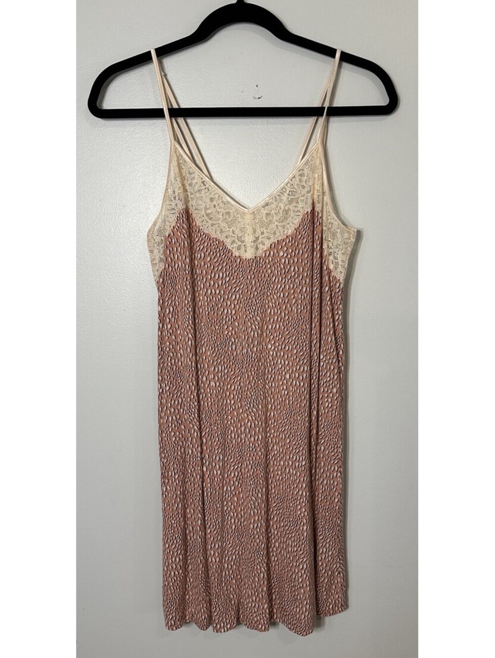Soma Soft Pink Lace Detail Pink Cheetah Print Buttery Soft Adjust Chemise Small.